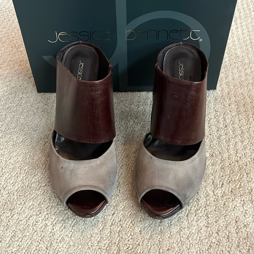 Jessica Bennett Nakita high heeled mule